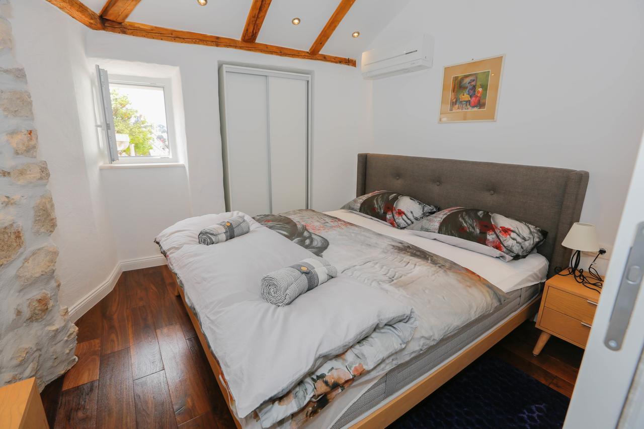 Castellum Apartment